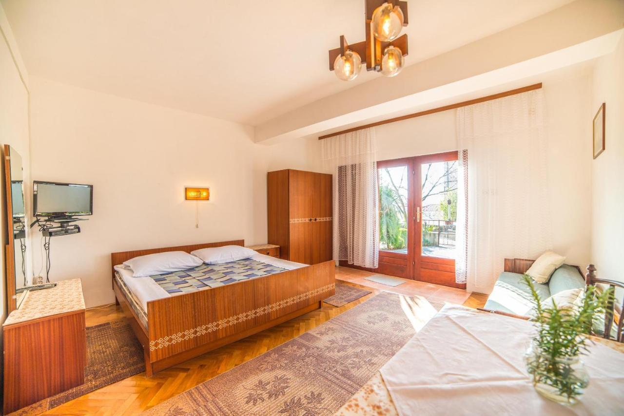 Apartments Antic 4255 セルツェ エクステリア 写真