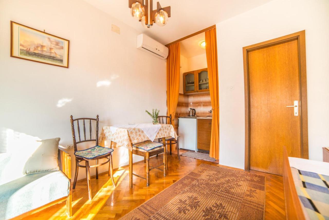 Apartments Antic 4255 セルツェ エクステリア 写真